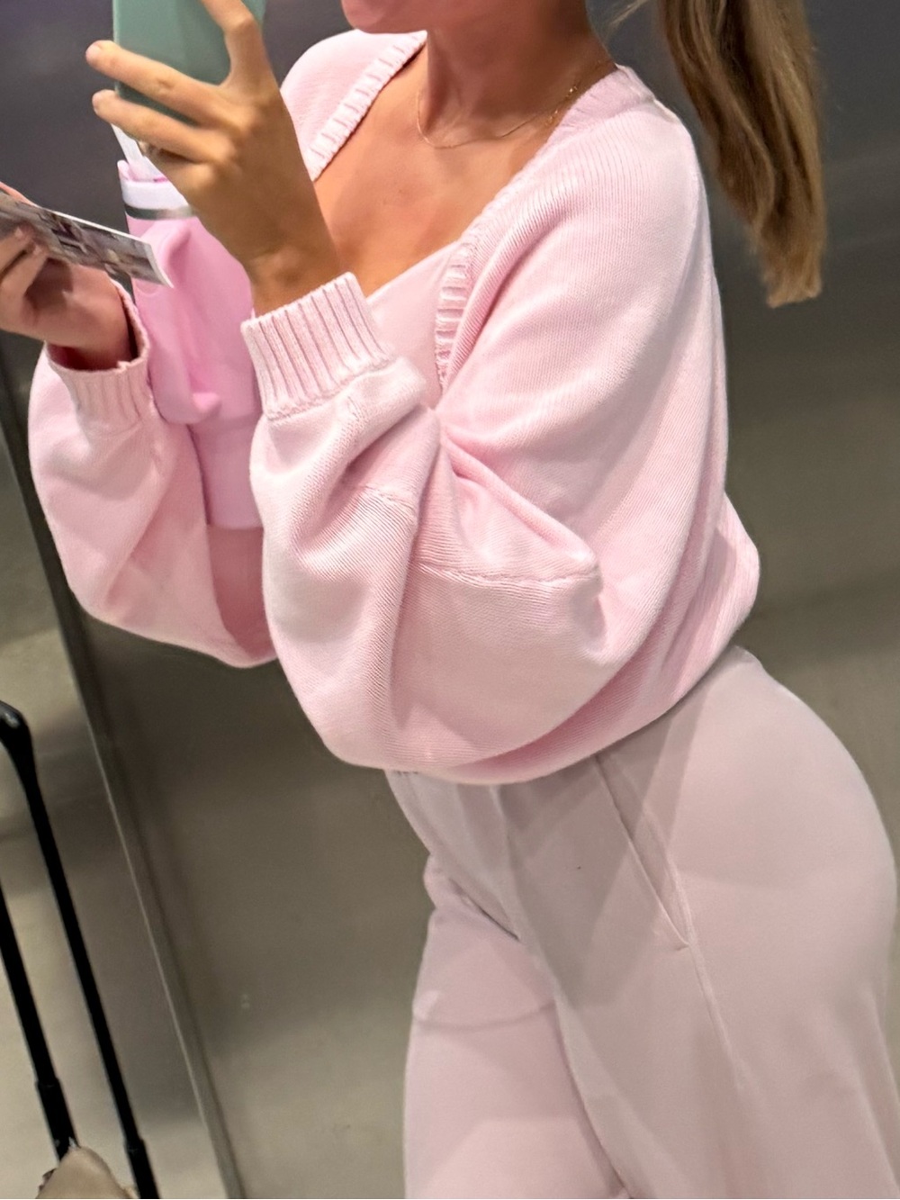 Aritzia Pink Gramercy Shrug Cardigan - Picture 4 of 5